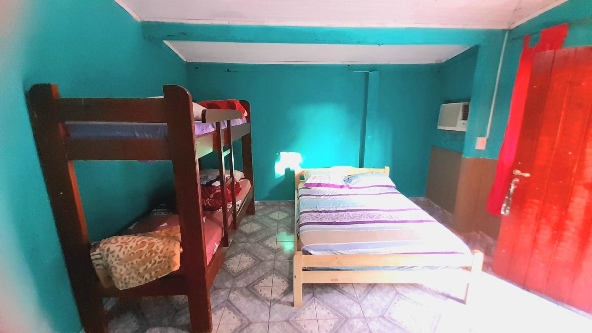 Hostel Loli Пуэрто-Игуасу Экстерьер фото
