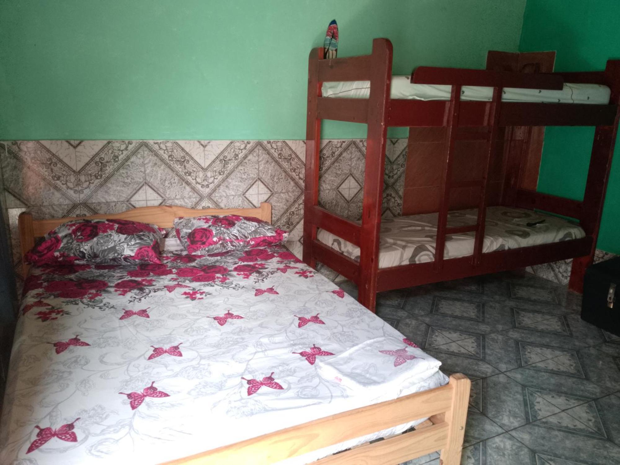 Hostel Loli Пуэрто-Игуасу Экстерьер фото